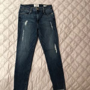 NWOT Frame Denim Jeans